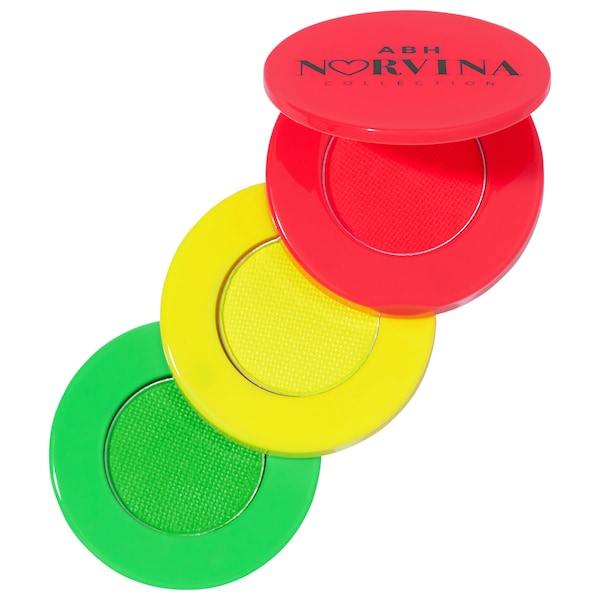 Anastasia Beverly Hills Norvina®: Electric Cake Liner