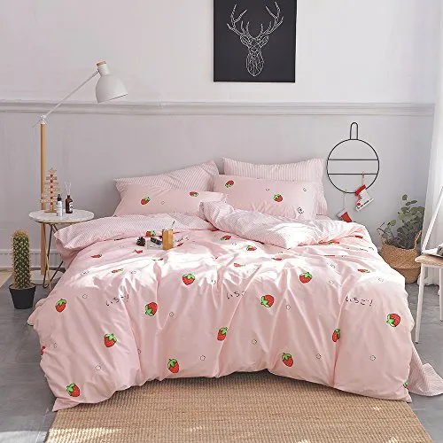 AOJIM Duvet Cover Set Pure Cotton Cute Pink Anime Bedding Set 3 PCS with Zipper Closure, 1 Kawaii Strawberry Duvet Cover and 2 Pillowcases, Japanese Style Quilt Cover Queen, No Comforter