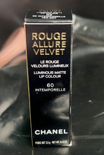 Chanel- Rouge Allure Velvet - Luminous Matte Lipstick - #60 Intemporelle :)