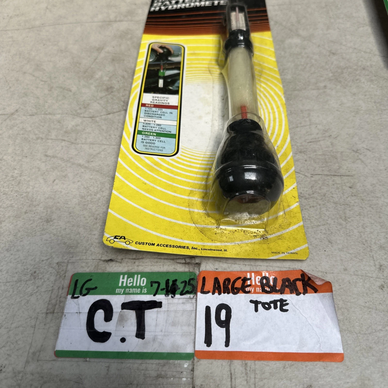 Custom Accessories 41119 6V Analog Compensating Battery Hydrometer 