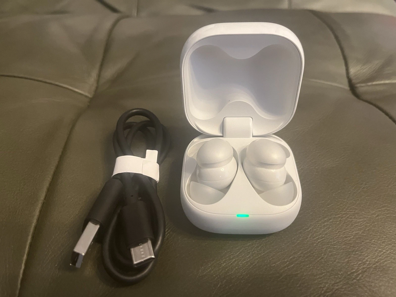 Sony LinkBuds Fit Wireless Noise Canceling Earbud Headphones, White