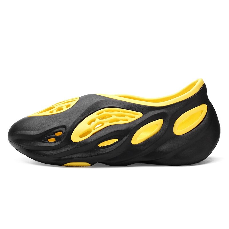 Summer Men's Sandals Slip On Breathable Water Beach Jelly Shoes Fashion Lightweight Yzy Slides Foam Run Men Clogs Big Size 40-45