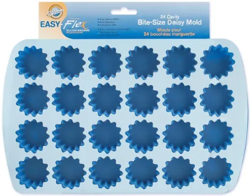 Wilton Easy Flex Silicone 24-Cavity Bite Daisy Pan